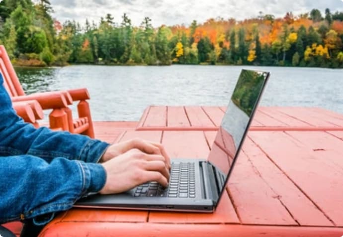 Digital nomad lifestyle for more freedom